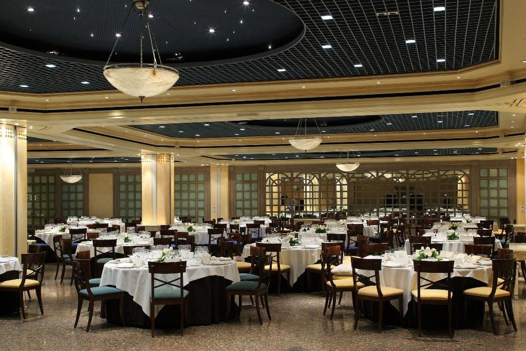 Hotel Palafox Zaragoza Exteriör bild The dining room