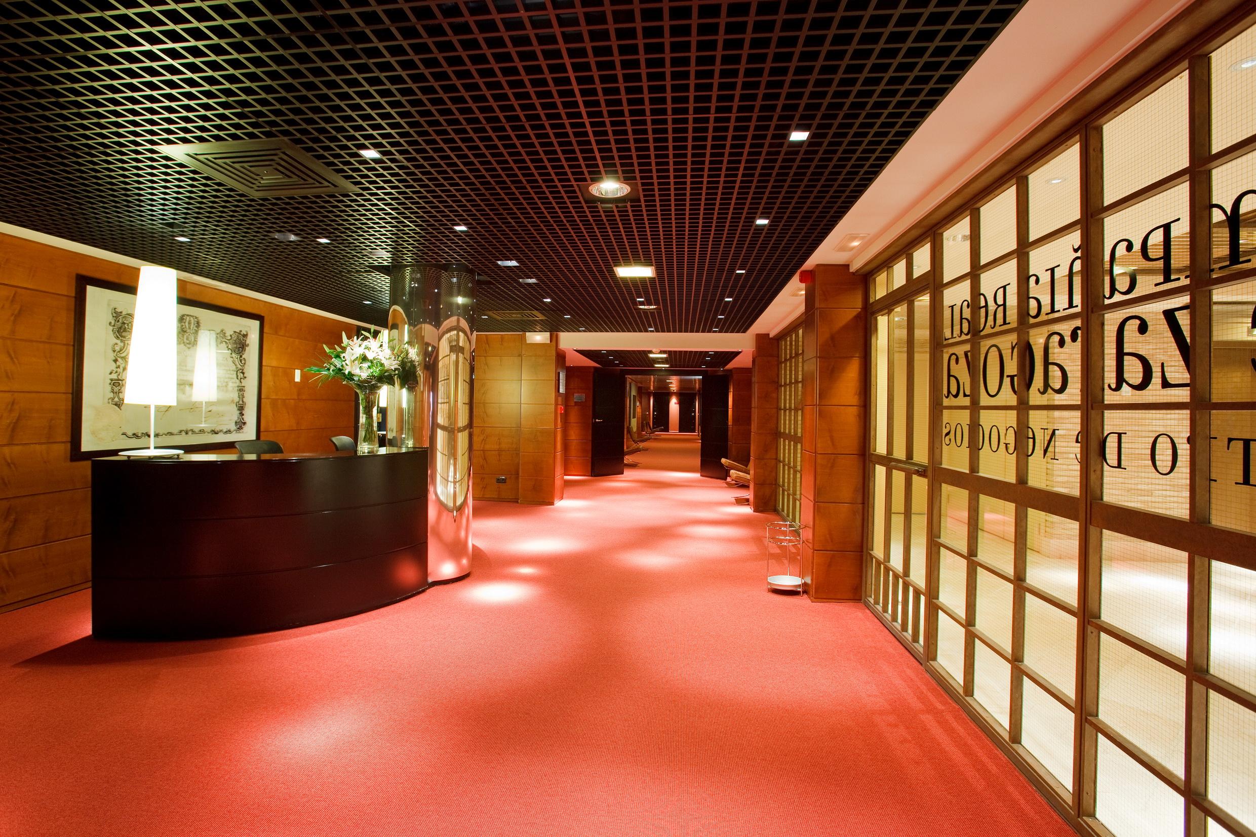 Hotel Palafox Zaragoza Exteriör bild The interior of the hotel
