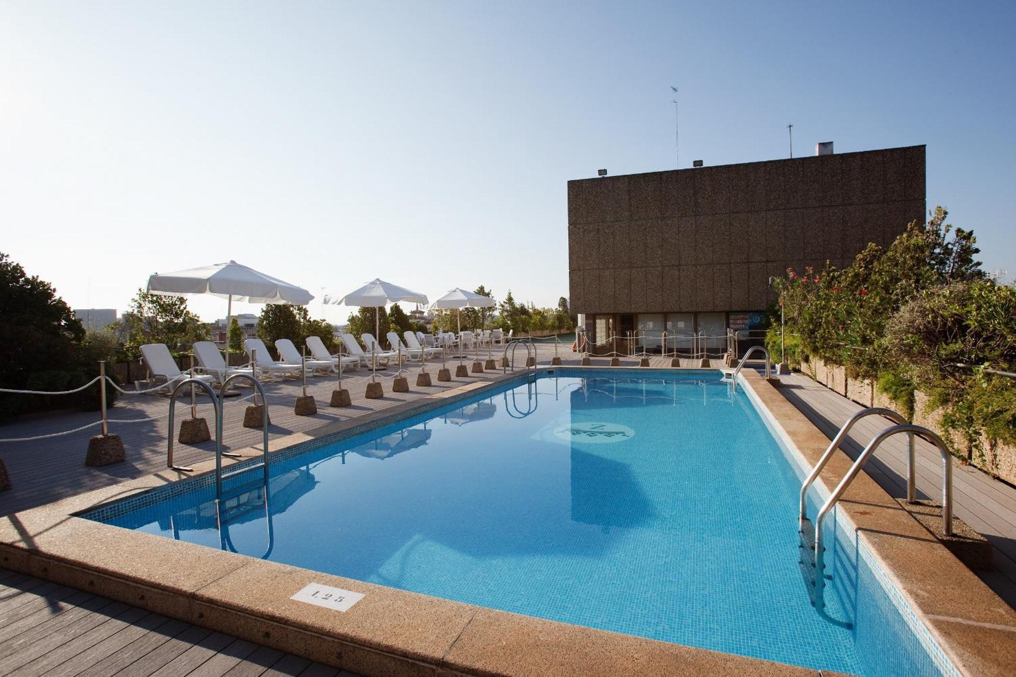 Hotel Palafox Zaragoza Bekvämligheter bild Rooftop pool