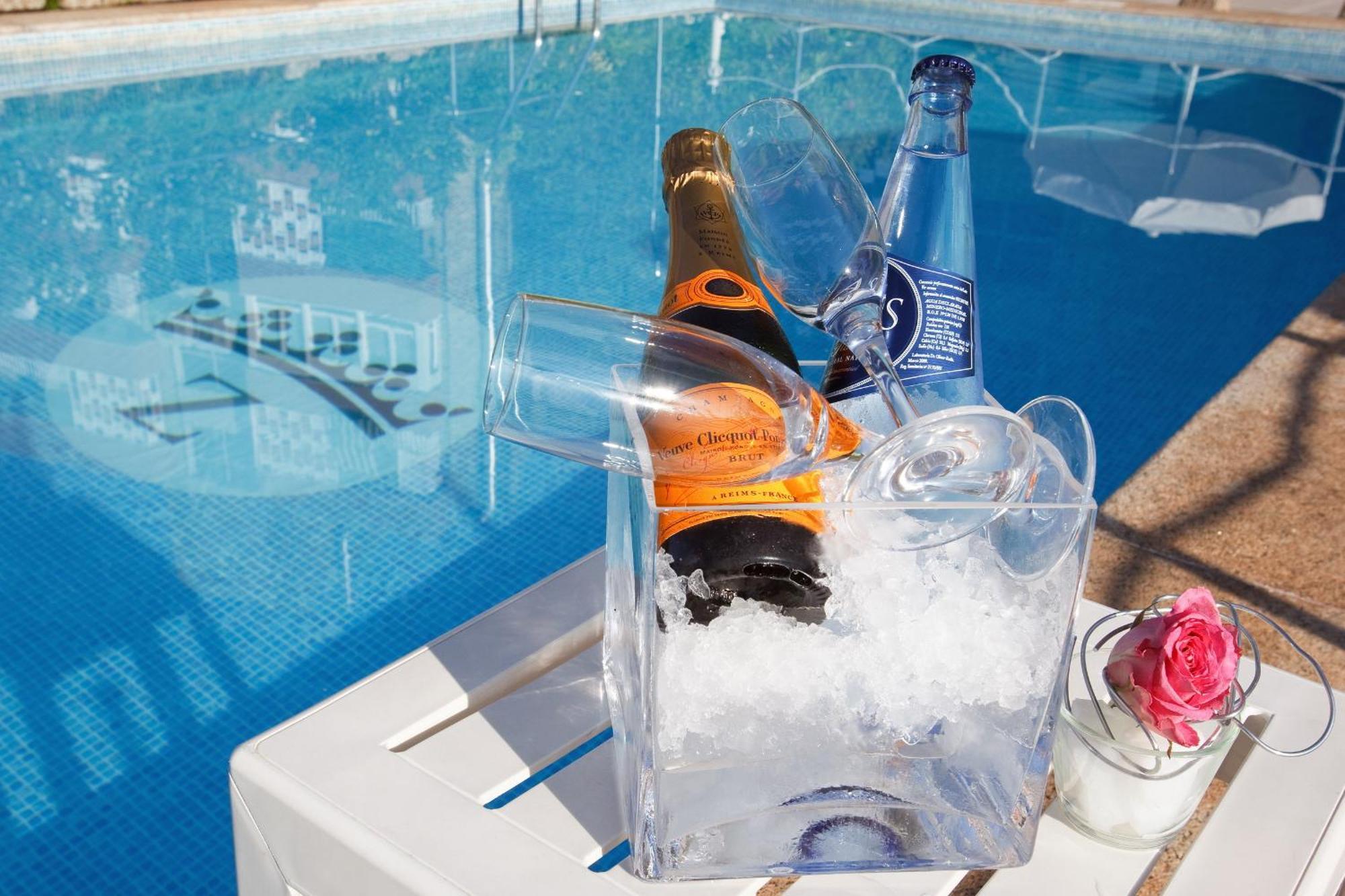 Hotel Palafox Zaragoza Bekvämligheter bild A champagne bucket