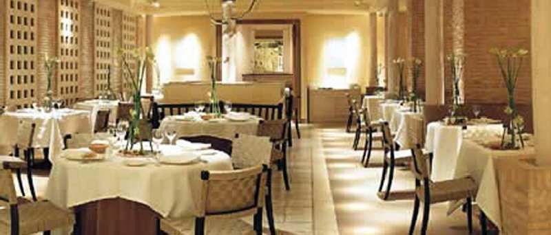Hotel Palafox Zaragoza Restaurang bild Interior of the restaurant