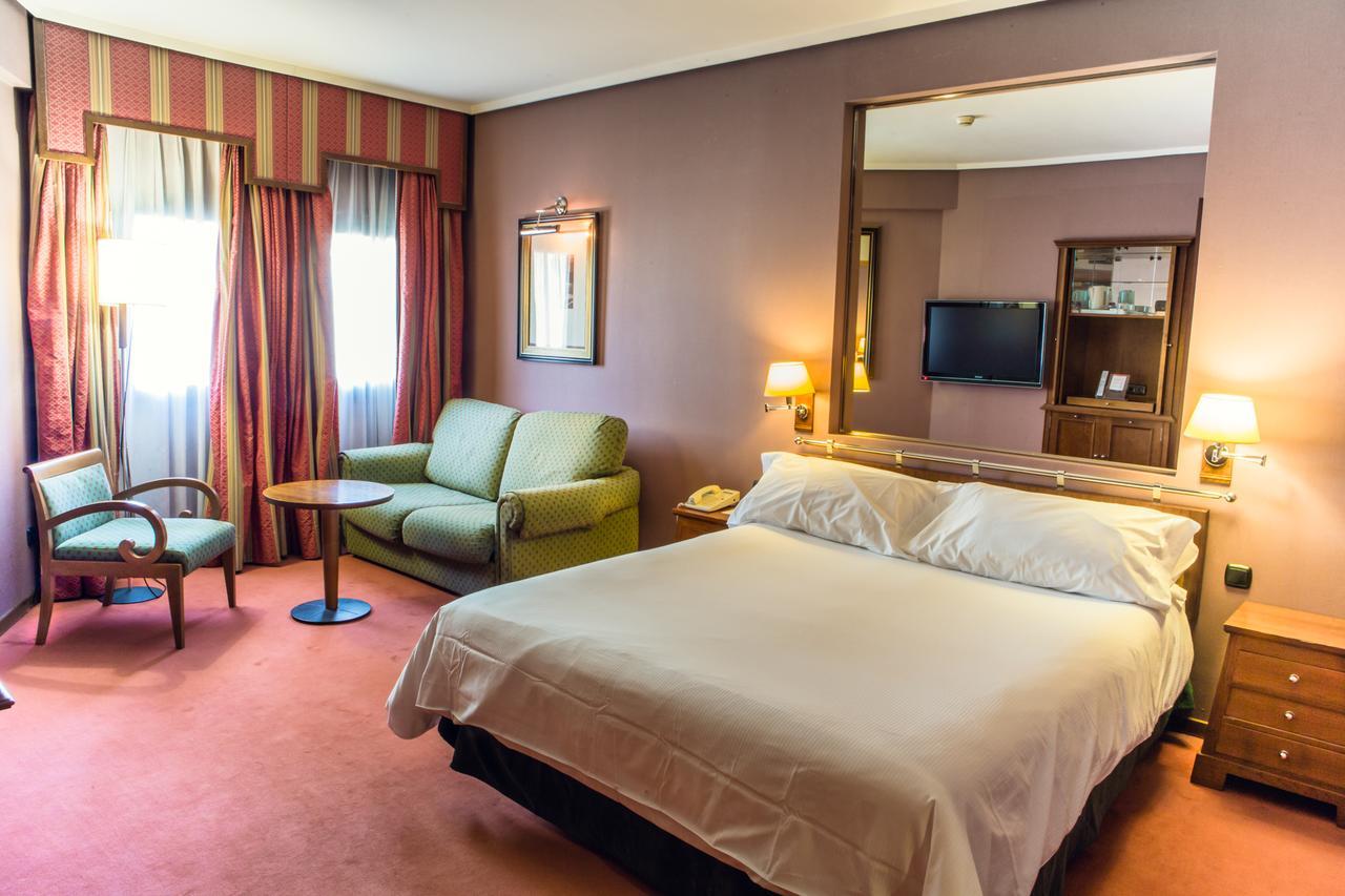 Hotel Palafox Zaragoza Exteriör bild