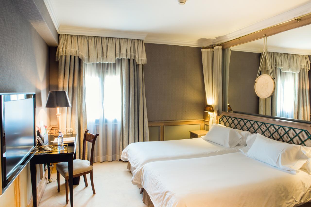 Hotel Palafox Zaragoza Exteriör bild